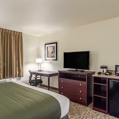 Cobblestone Inn & Suites - Bridgeport Экстерьер фото