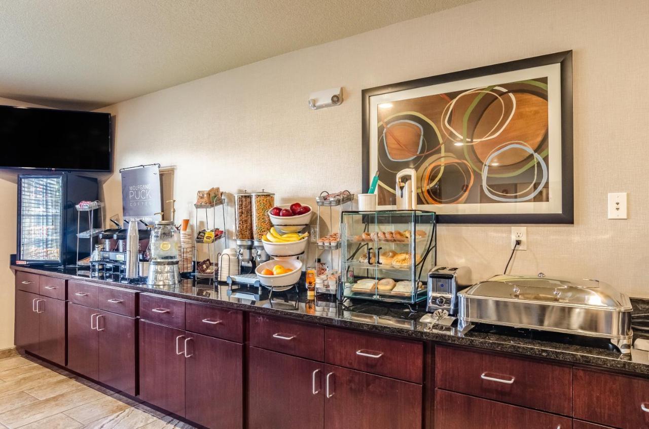 Cobblestone Inn & Suites - Bridgeport Экстерьер фото