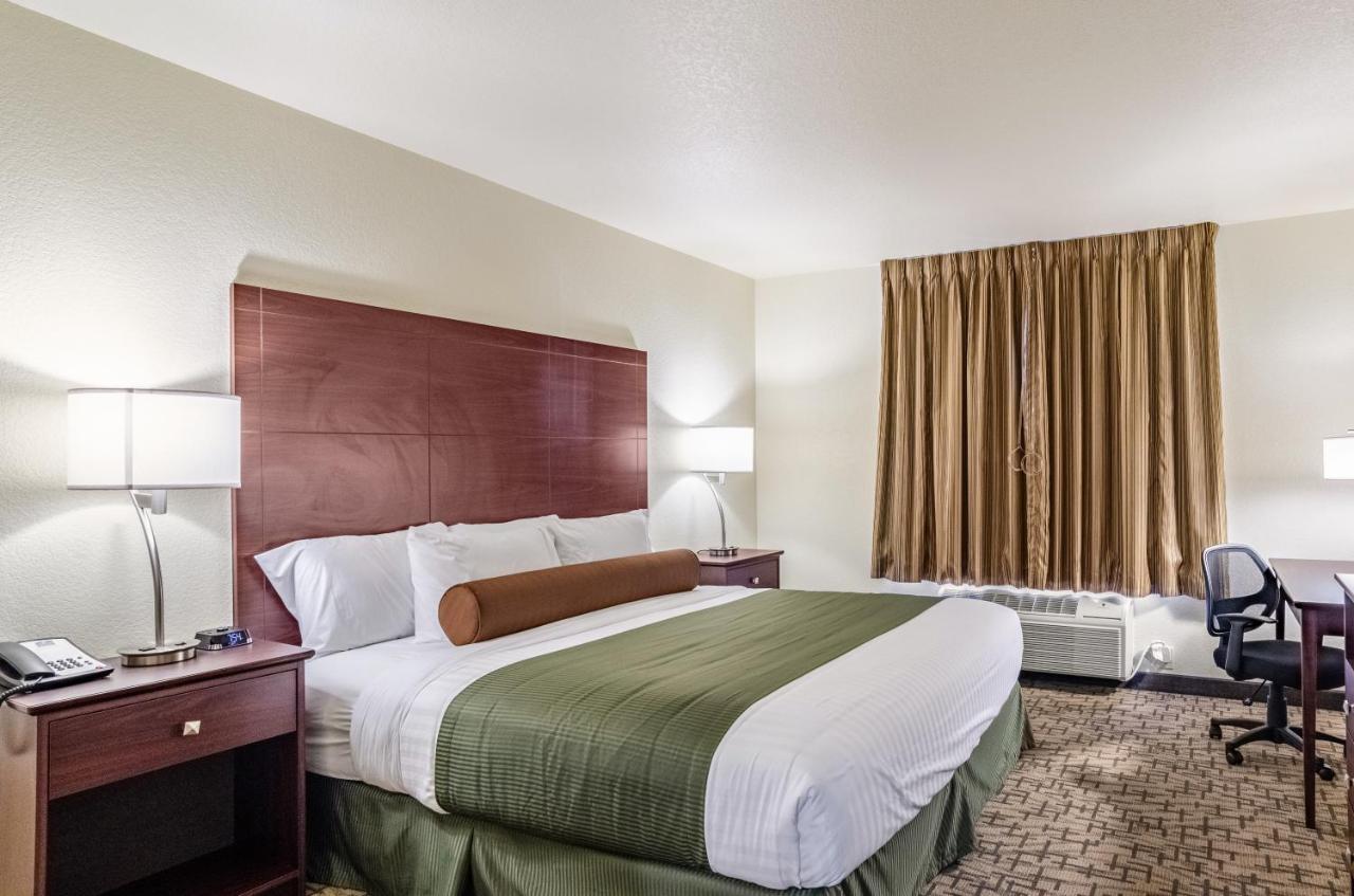 Cobblestone Inn & Suites - Bridgeport Экстерьер фото