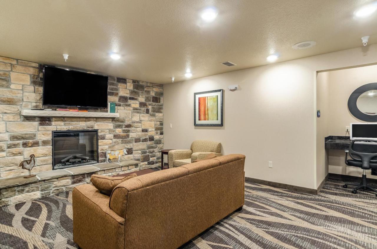 Cobblestone Inn & Suites - Bridgeport Экстерьер фото