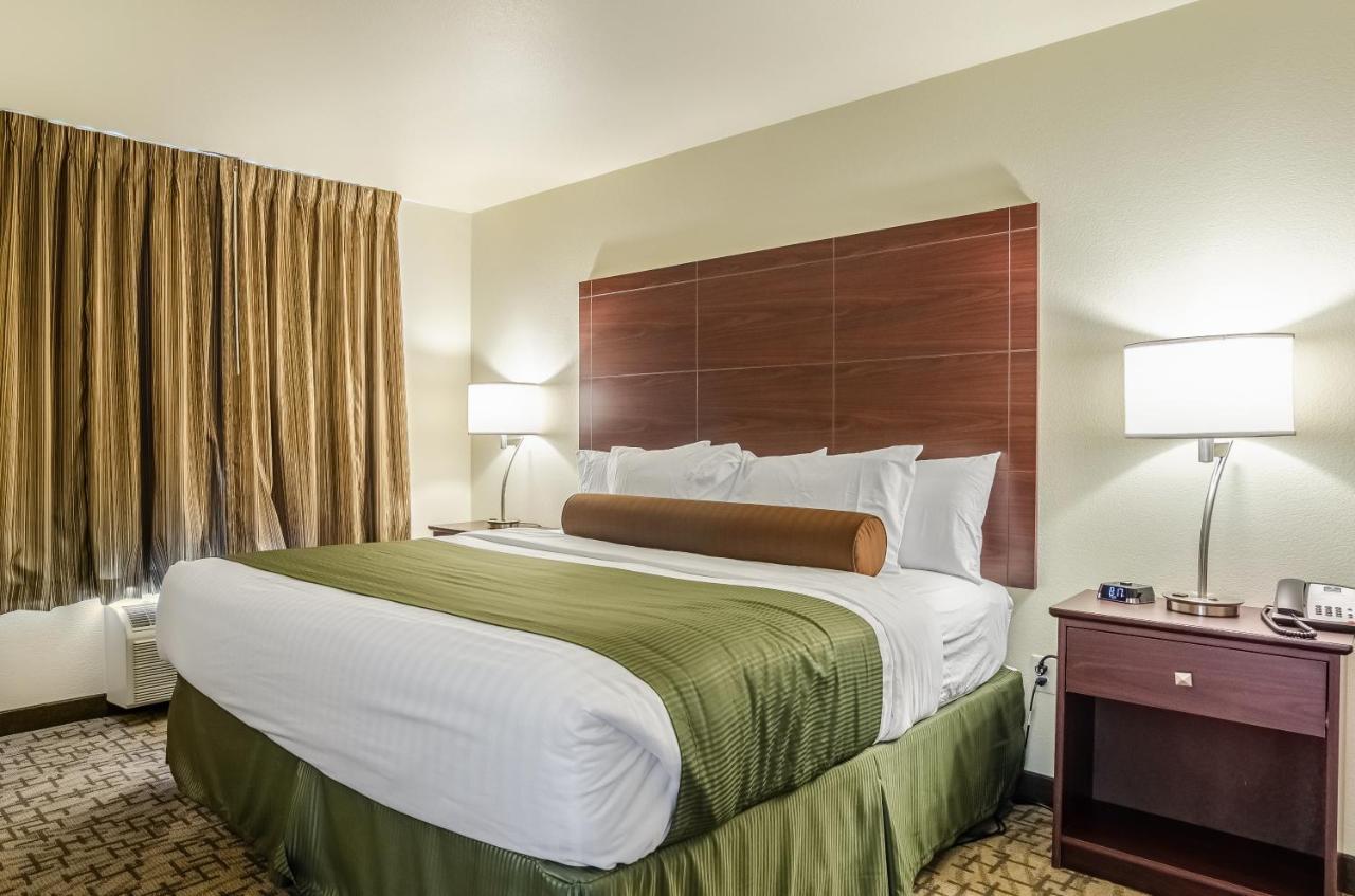 Cobblestone Inn & Suites - Bridgeport Экстерьер фото