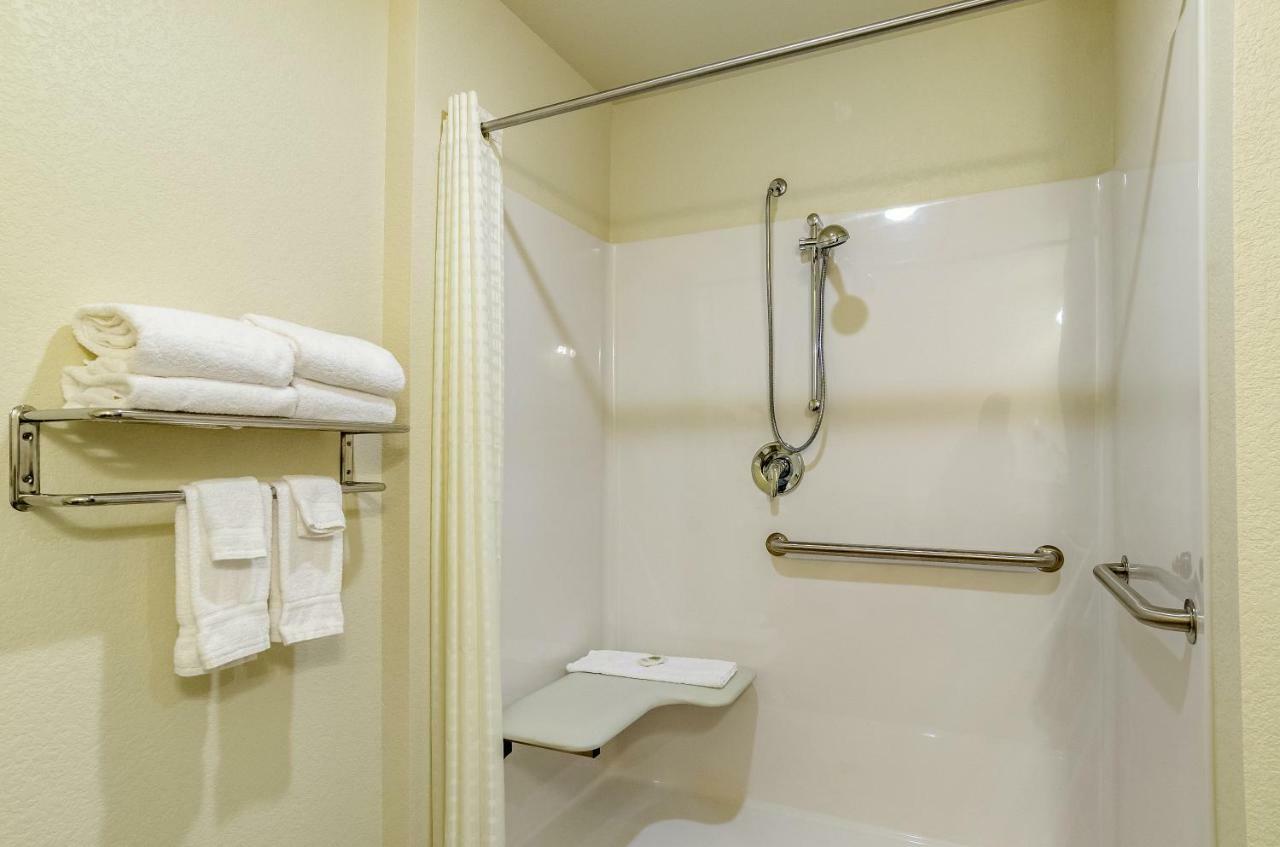 Cobblestone Inn & Suites - Bridgeport Экстерьер фото